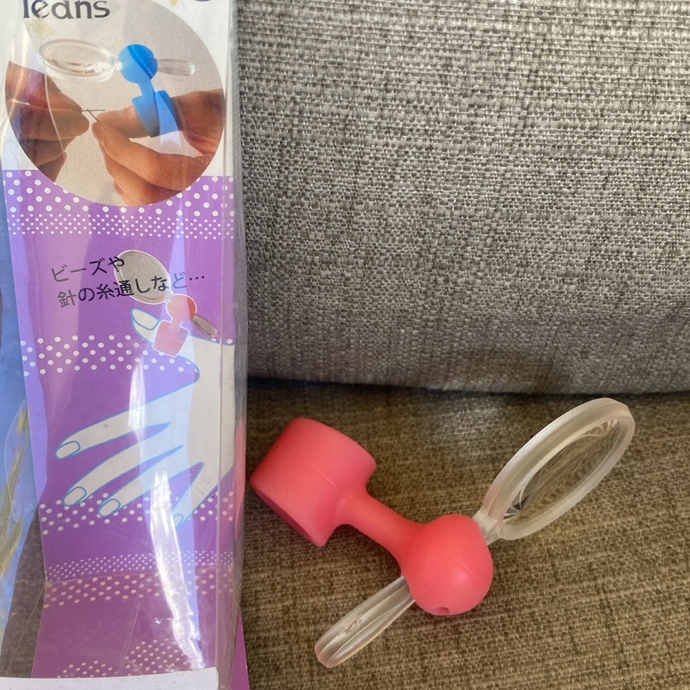 Magnifying Lens for Crafting Jewelry Arts.